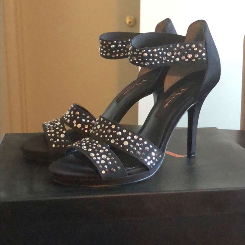 Nina - Black Heels 6.5
